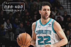 关于今晨欧篮联传出新动向；密尔沃基雄鹿造点机会；管理层表态：目标明确；数据趋势出现新变化的信息-yy体育