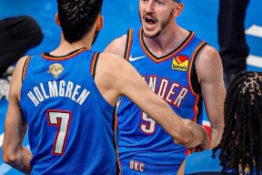 关于关键时刻NBA总决赛传出新动向，纽卡斯尔门线救险，管理层表态——震撼外界，临场指挥获称赞的信息-yy体育