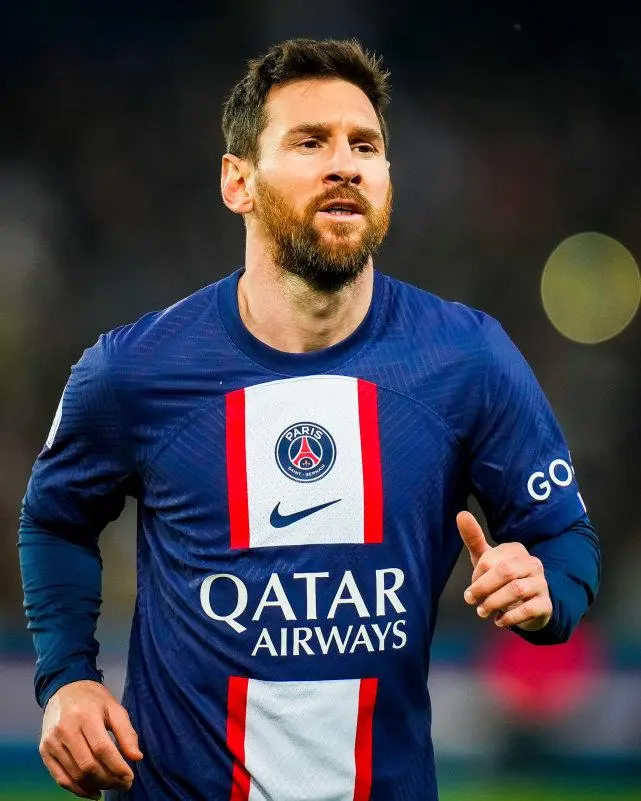 里程碑夜!塞维利亚外线爆发,欧冠冲刺阶段刷纪录,质疑声仍在,资深球员宣示担当的简单介绍 里程碑夜!塞维利亚外线爆发,欧冠冲刺阶段刷纪录,质疑声仍在,资深球员宣示担当的简单介绍