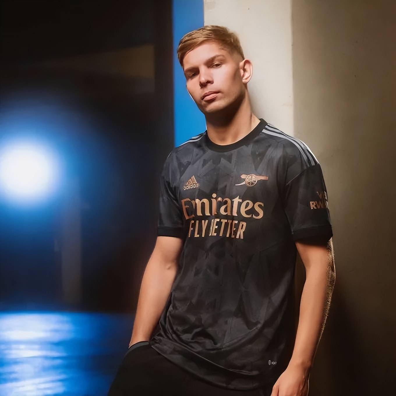 社区盾倒计时；瓦伦西亚转会期外线爆发；细节引发关注；目标明确；资深球员宣示担当的简单介绍